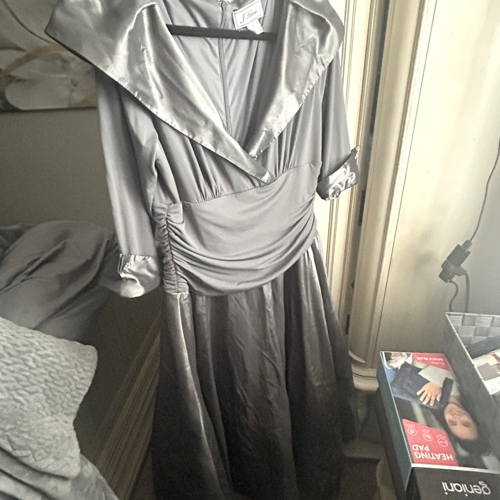 Elegant Gray Women's Dress